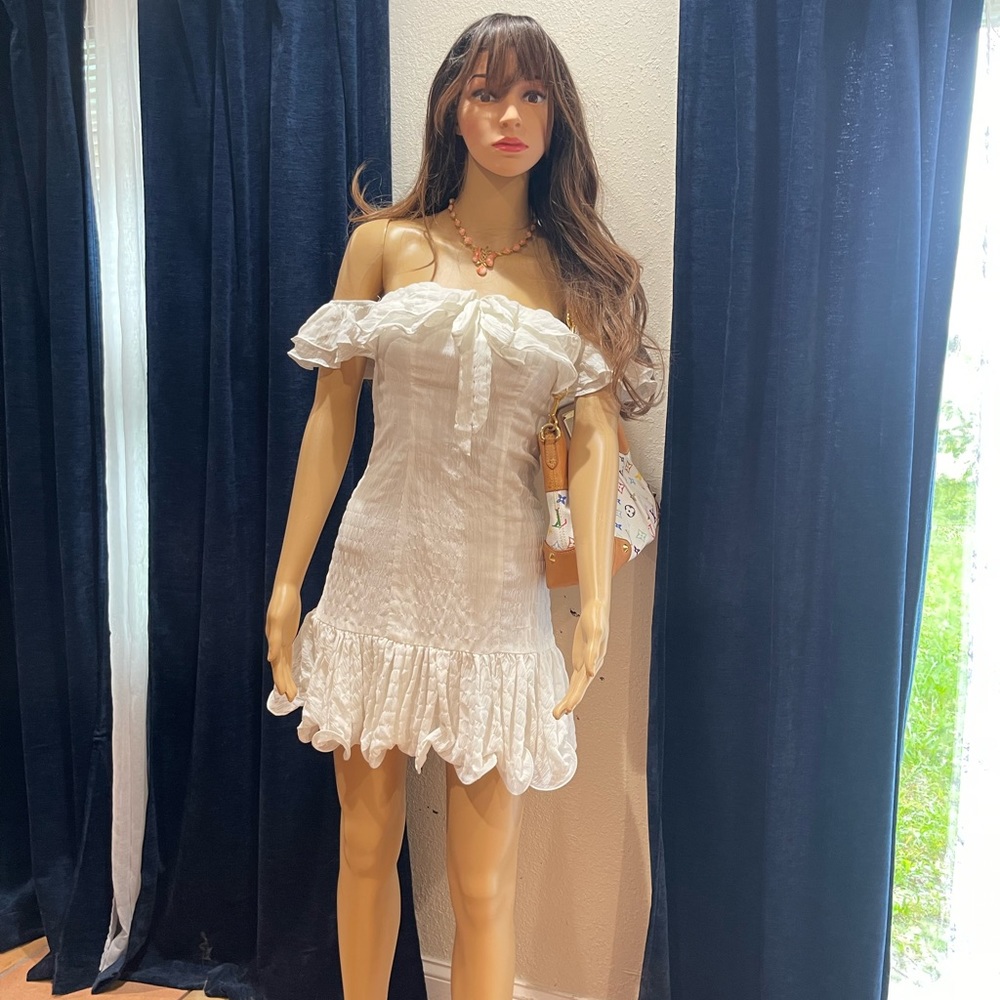 Dress - Picture 6 of 8